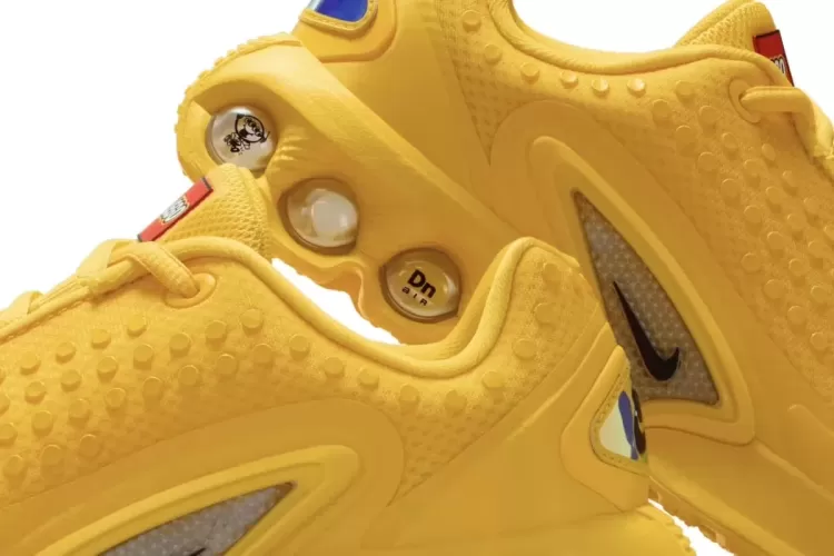 Кроссовки LEGO x Nike Air Max Dn в цвете Tour Yellow