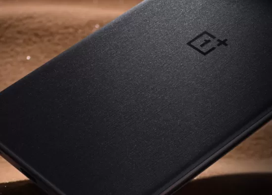 OnePlus 13: Получит 24 ГБ оперативной памяти и мощную зарядку