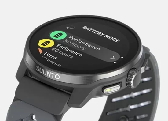 Suunto представила новые умные часы Race S Titanium с AMOLED-дисплеем и титановым корпусом