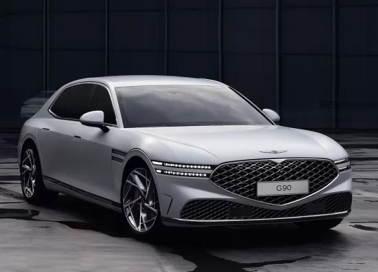 Genesis G90 2025: премиум-седан с полным приводом